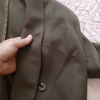 Elifçe Butik Ürün Lekeli Geldi, İletişim Sorunları Yaşıyorum