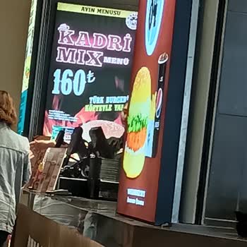 Saloon Burger Kale Outlet Salonu Menü Karmaşası Ve Fiyat Farkı