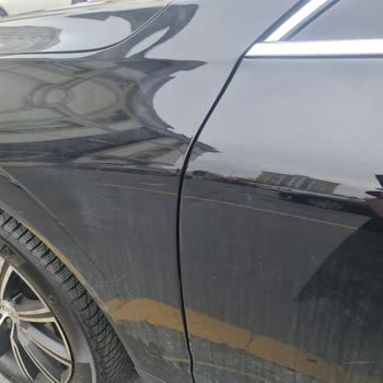 Scholl Concepts Swissvax Akbatı Swissvax Oto Yıkama Araçları Temizlemeden Bırakıyor