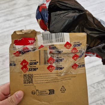 Amazon.com Un Sorumsuz Tutumu