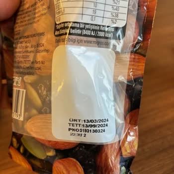 Migros Kuruyemişten Taş Çıktı