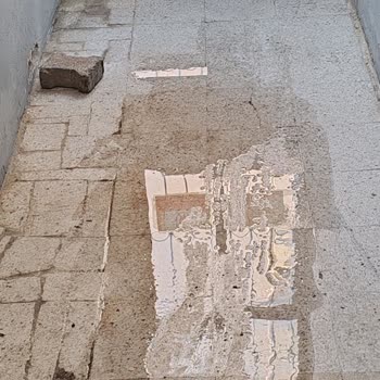 UPS Türkiye Paketimi Suyun İçine Koyup Gitmiş