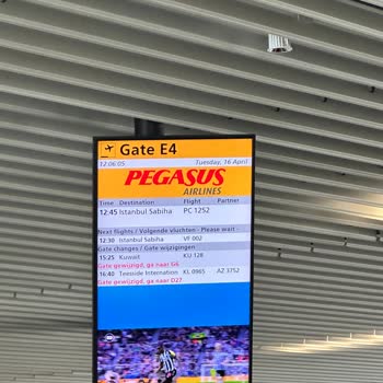 Ajet Satın Alınan Koltuğu Vermedi, Parasını Ödediğimiz Bagajı Vermedi