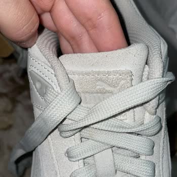 SuperStep Giyilmiş Ve Yanlış Ayakkabı Gönderdi