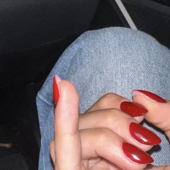 Marush Güzellik Merkezi Protez Tırnak Yapımı