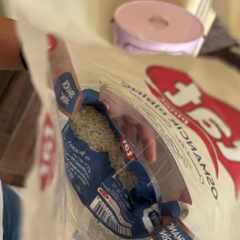 Tat Bakliyat Kuşadası Carrefour SA'da Yaşanan Şok Edici Gıda Skandalı!