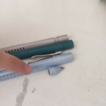 Faber Castell Grip Uçlu Kalem Buz Mavisi Bozuk