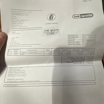 "Nereden Aldıysan Oraya Götür." Diyen Adidas Bayiisi