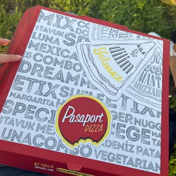 Ceylan Karavil AVM Pasaport Pizzadan Saç Çıktı
