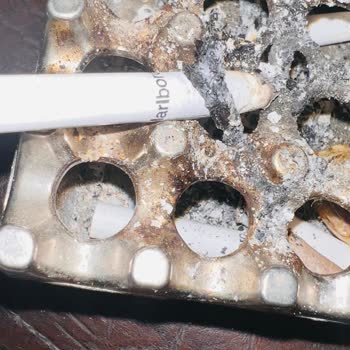 Marlboro Touch Blu İçinde Büyük Odun Parçaları!