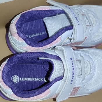 Lumberjack FLO Çakma Ayakkabı Gönderdi.