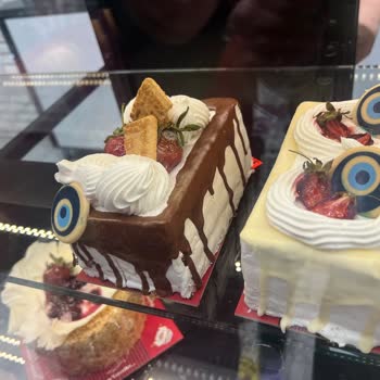 Çıtır Ekmek Konya Pastaneden Aldığımız Pastanın Bozuk Çıkması Üzerine Yaşananlar