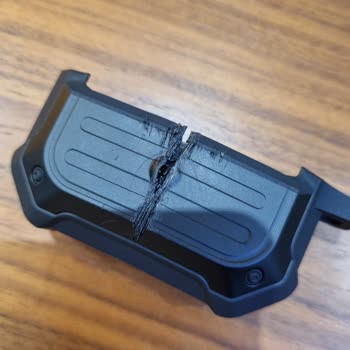 Spigen Airpods Pro 2 Kılıf Zararı