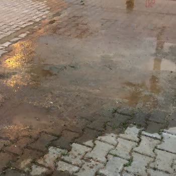 ASAT (Antalya Su İşleri) Patlak Boru Günlerdir Yapılmıyor