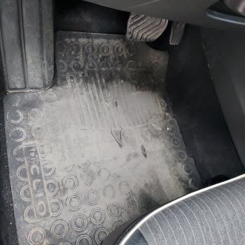 Renault Clio 5 Aracın Paspas Delinmesi