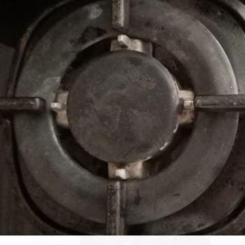 Silverline Döküm Başlıklı Ocak Lekelendi, Yıprandı, Çok Kötü Görünüyor