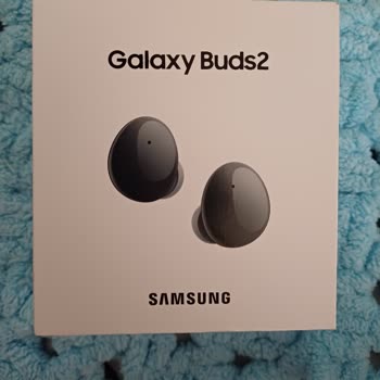 Samsung Free Buds 2