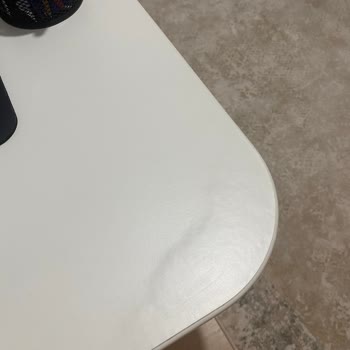 IKEA Bekant Masa Üst Tablası Şişti