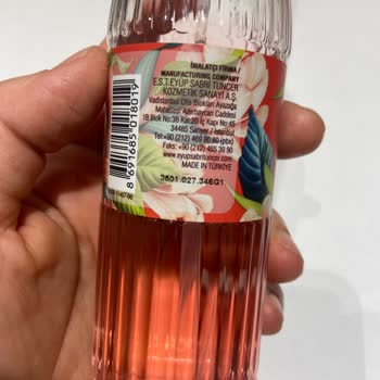 Eyüp Sabri Tuncer Plastik Kokulu Kolonya