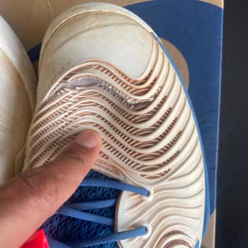 Asics Tenis Ayakkabı Kısa Sürede Yırtıldı