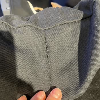 Adidas'tan Aldığım Eşofman Altının 1 Saat İçinde Sökülmesi