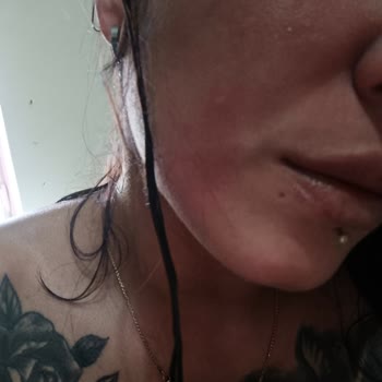 Gratis Bee Beauty Işıltılı Yüz Serumu Yüzümü Yaktı