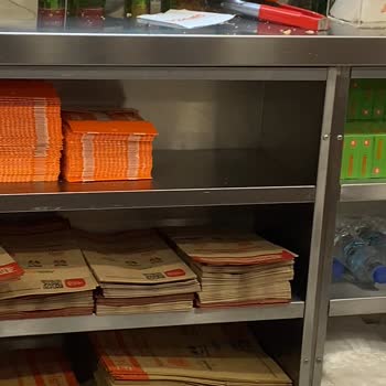 Popeyes Hijyenden Uzak Bir Şube