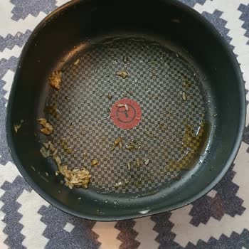 Tefal Tencerenin Yamuk Yumuk Olması