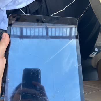 Troy Apple Premium Partner Mağazada Yaşanan Talihsiz Servis Deneyimi