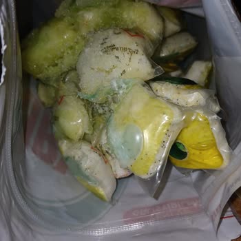 Таблетки для посудомоечной машины Fairy растаяли в пакете