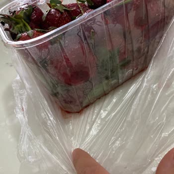 Migros Sanal Market Çürük Çilekler