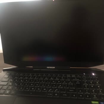 Monster Siyah Ekran Sorunu