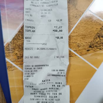 Simit Sarayı Fahiş Fiyat İle Ürün Satıyor