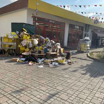 Şok Marketler TOKİ Şok Pislik İçinde