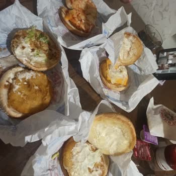 Yemeksepeti Saloon Burger Siparişim Yanlış Ve Eksik Geldi İlgilenmiyorlar!