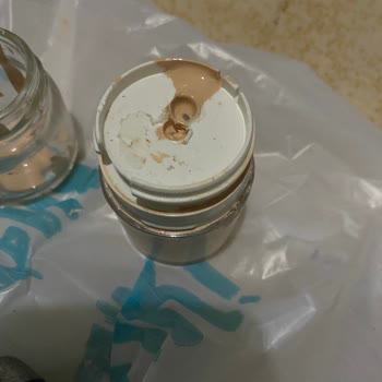 Gratis Açılmayan Fondöten Sorunsalı