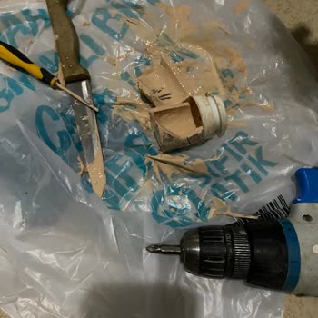 Gratis Açılmayan Fondöten Sorunsalı