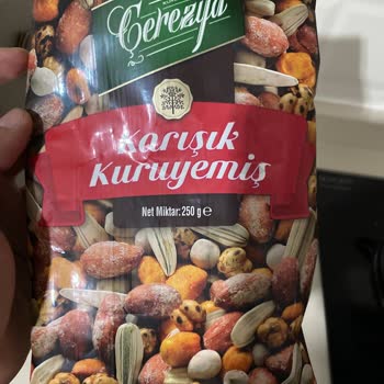 A101 Çerezlerini Tadı Kötü Çekirdeği Küçücük Ve Leblebileri Çok Sert