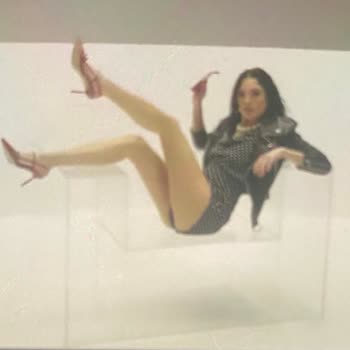 Derimod Uygunsuz Reklamlar Çocuklar Gençler İçin Kötü Örnek