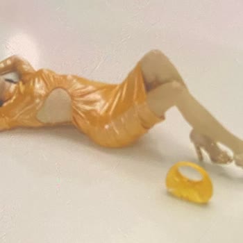 Derimod Uygunsuz Reklamlar Çocuklar Gençler İçin Kötü Örnek