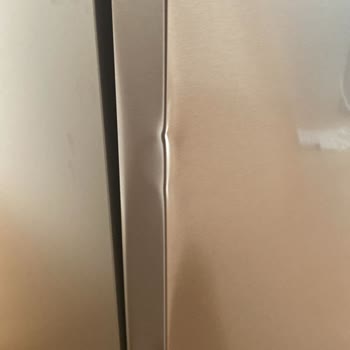 Samsung Hasarlı Ürün Teslim Etti. Değişim Yapmıyor.