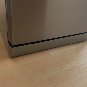 Samsung Hasarlı Ürün Teslim Etti. Değişim Yapmıyor.