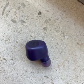 JBL Kulaklık Eşi Kayboldu