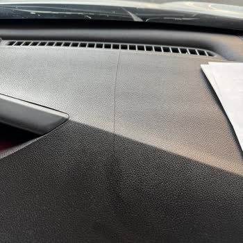 2012 Kia Ceed Torpido Çatlağı Sorunu