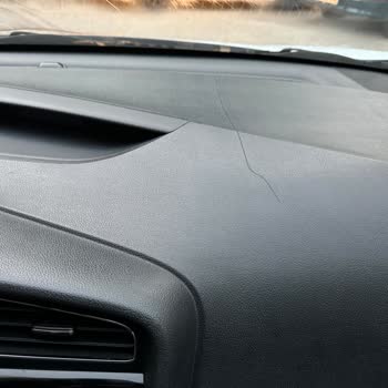 2012 Kia Ceed Torpido Çatlağı Sorunu