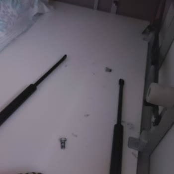 Yataş Baza Kapağının Kırılması