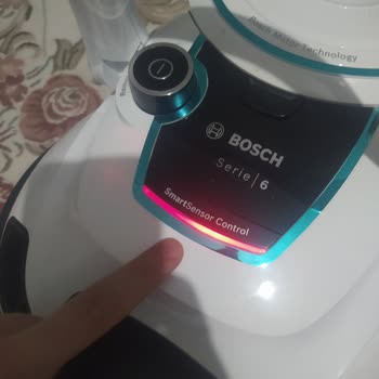 Bosch Serie 6 Elektrikli Süpürge Kırmızı Işık Yanıp Sonra Kapanıyor.