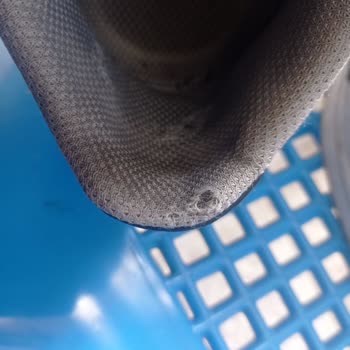 Adidas Superstarın 1. Aydan Dökülen Ve Yırtılan Ayakkabısı