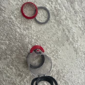 Dyson V12 Kırmızı Lastik Sorunu