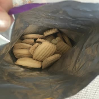 İstanbul Halk Ekmek Minnak Bebek Bisküvisi Kimyasal Madde Tadı Var!